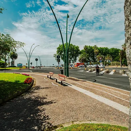 Vendégház Ma Maison Shared In Chiaia 1